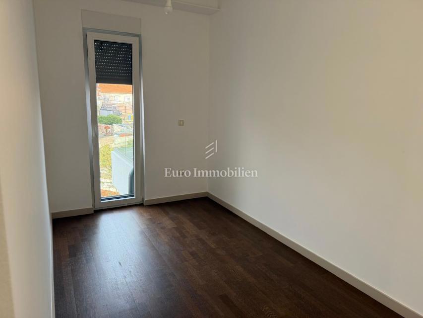 Čavle - Prostorno penthouse stanovanje v novogradnji