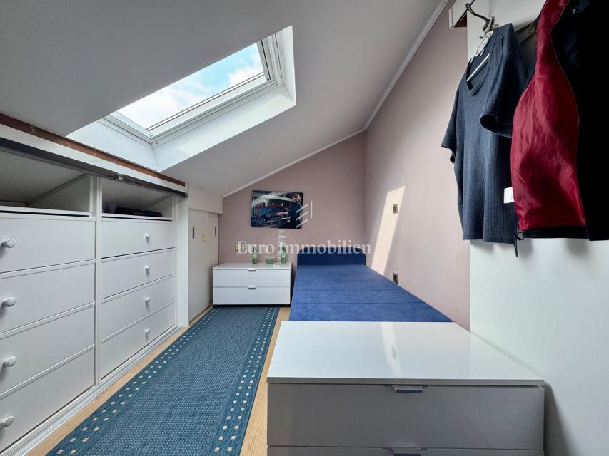 Labin – stanovanje z vrtom in garažo