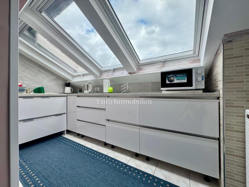 Labin – stanovanje z vrtom in garažo