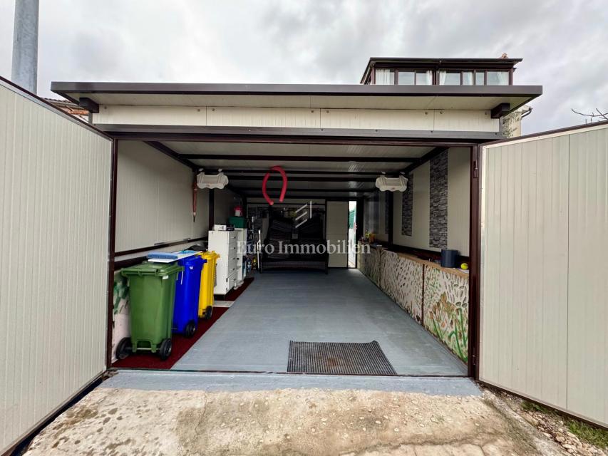 Labin – stanovanje z vrtom in garažo