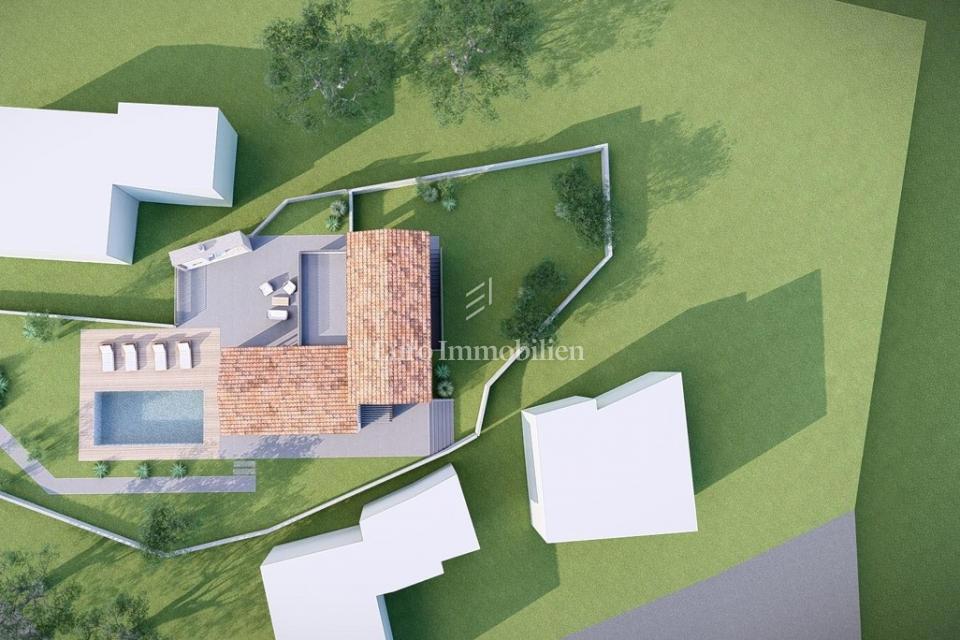 Zazidljivo zemljišče s projektno dokumentacijo