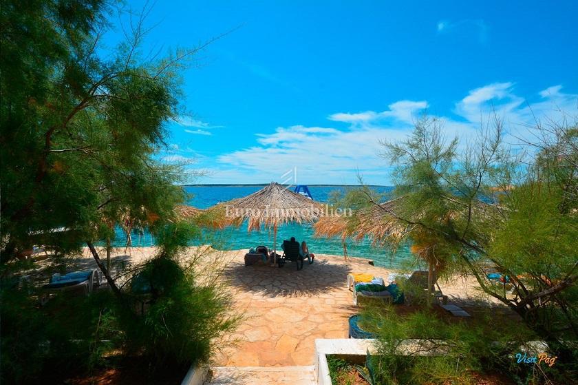 Apartma z vrtom, 200 m od morja - otok Pag