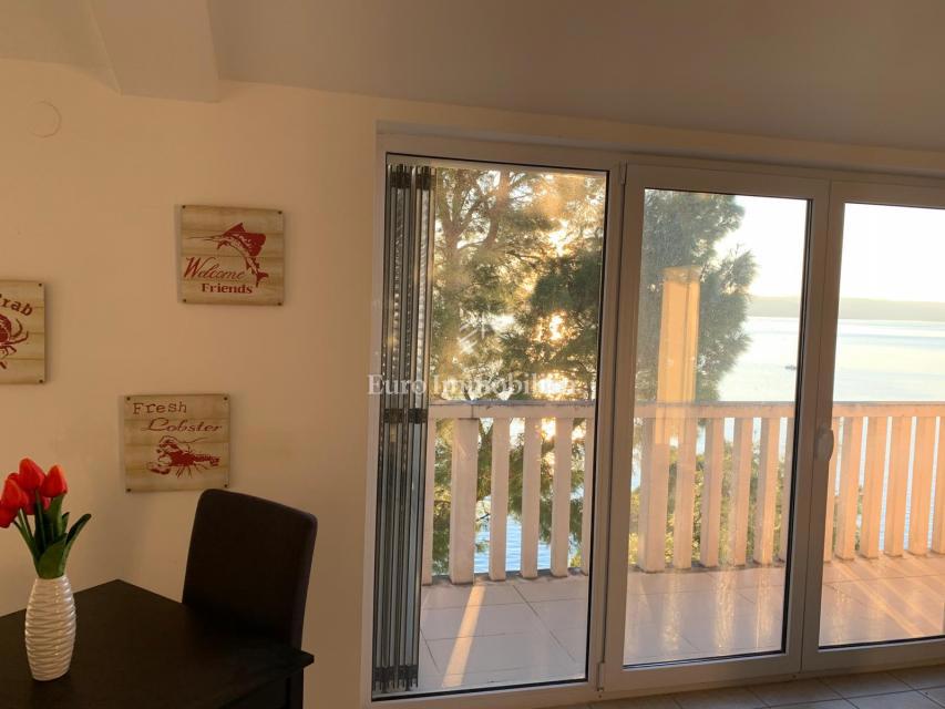 Penthouse prva vrsta do morja - Baška Voda