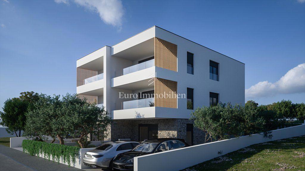 Brodarica, apartma z vrtom in pogledom na morje, prva vrsta do morja