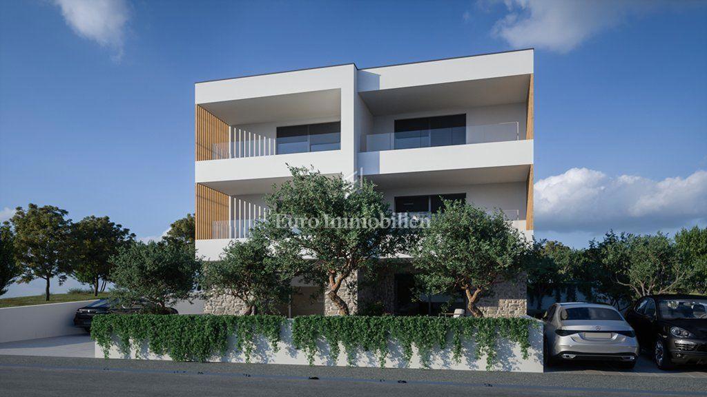 Brodarica, apartma z vrtom in pogledom na morje, prva vrsta do morja