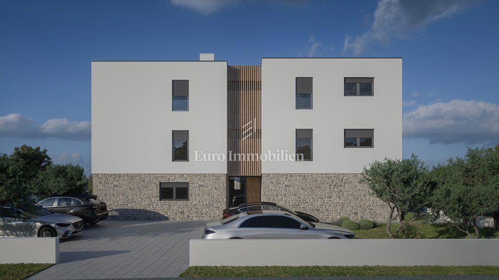 Brodarica - apartma s pogledom na morje, druga vrsta do morja