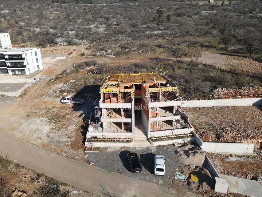 Smokvica - privlačno stanovanje v bližini morja