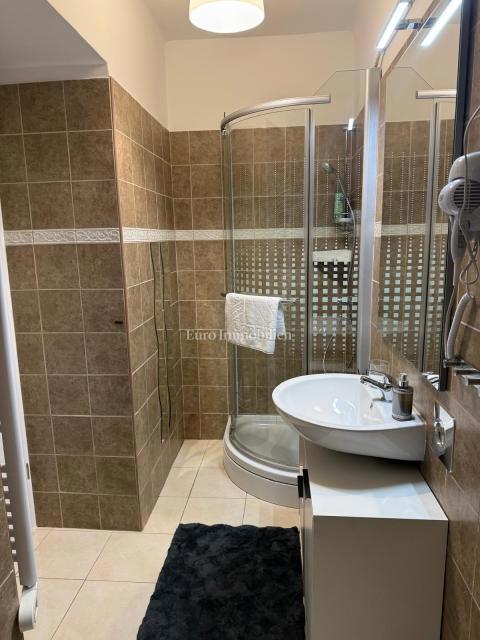 Reka - 3 manjša stanovanja na odlični lokaciji