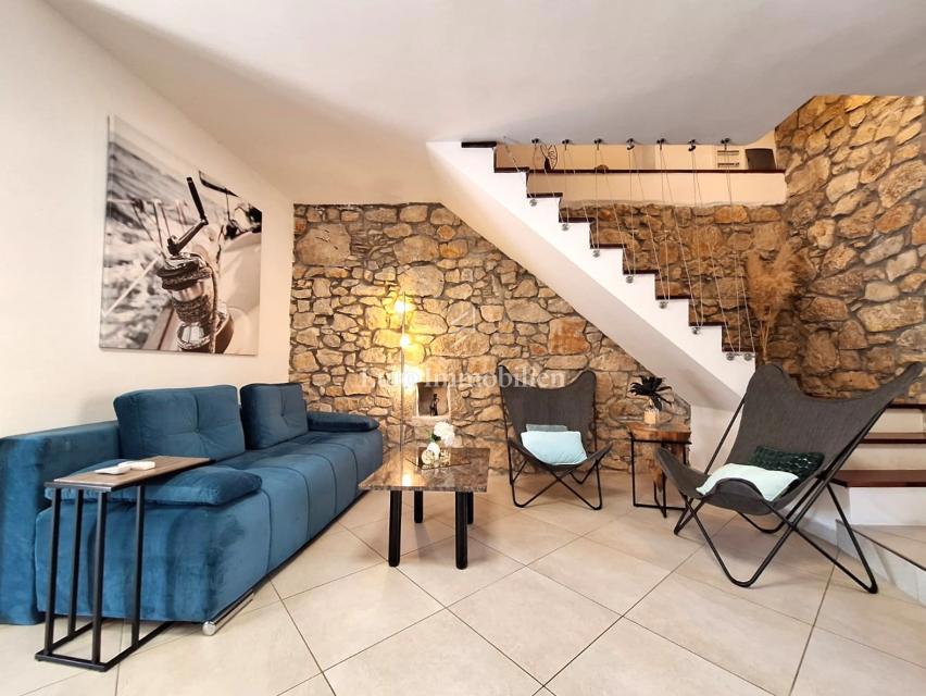 Malinska - prenovljena kamnita hiša z bazenom