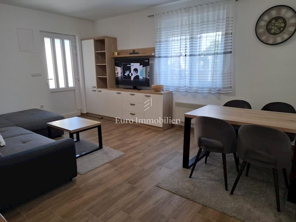 Apartma v pritličju - Povljana, Pag