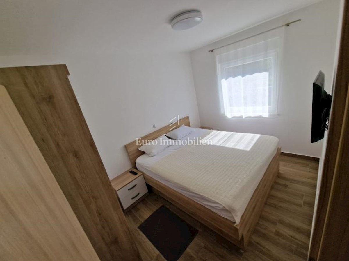 Apartma v pritličju - Povljana, Pag