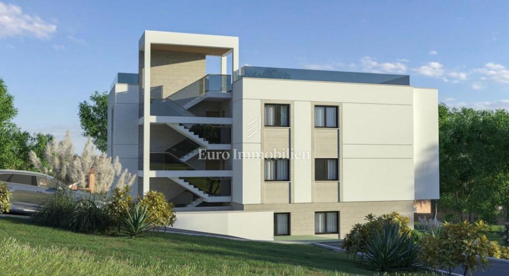 Čiovo - apartmaji z bazenom v bližini plaže