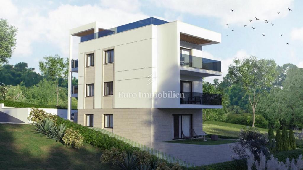 Čiovo - apartmaji z bazenom v bližini plaže