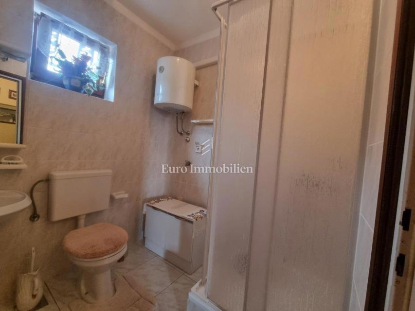 NOVI VINODOLSKI, apartma 150 od morja