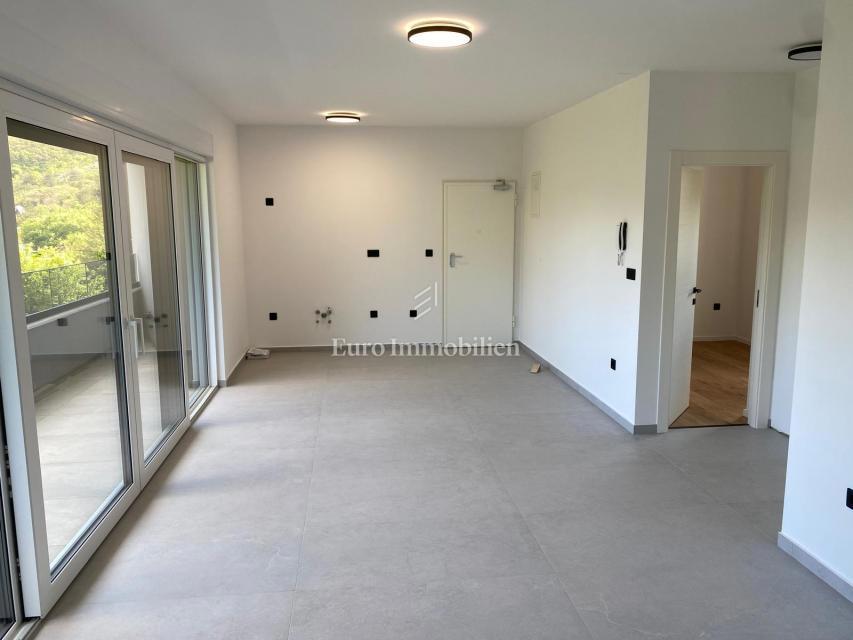 Apartma z vrtom v bližini Baške