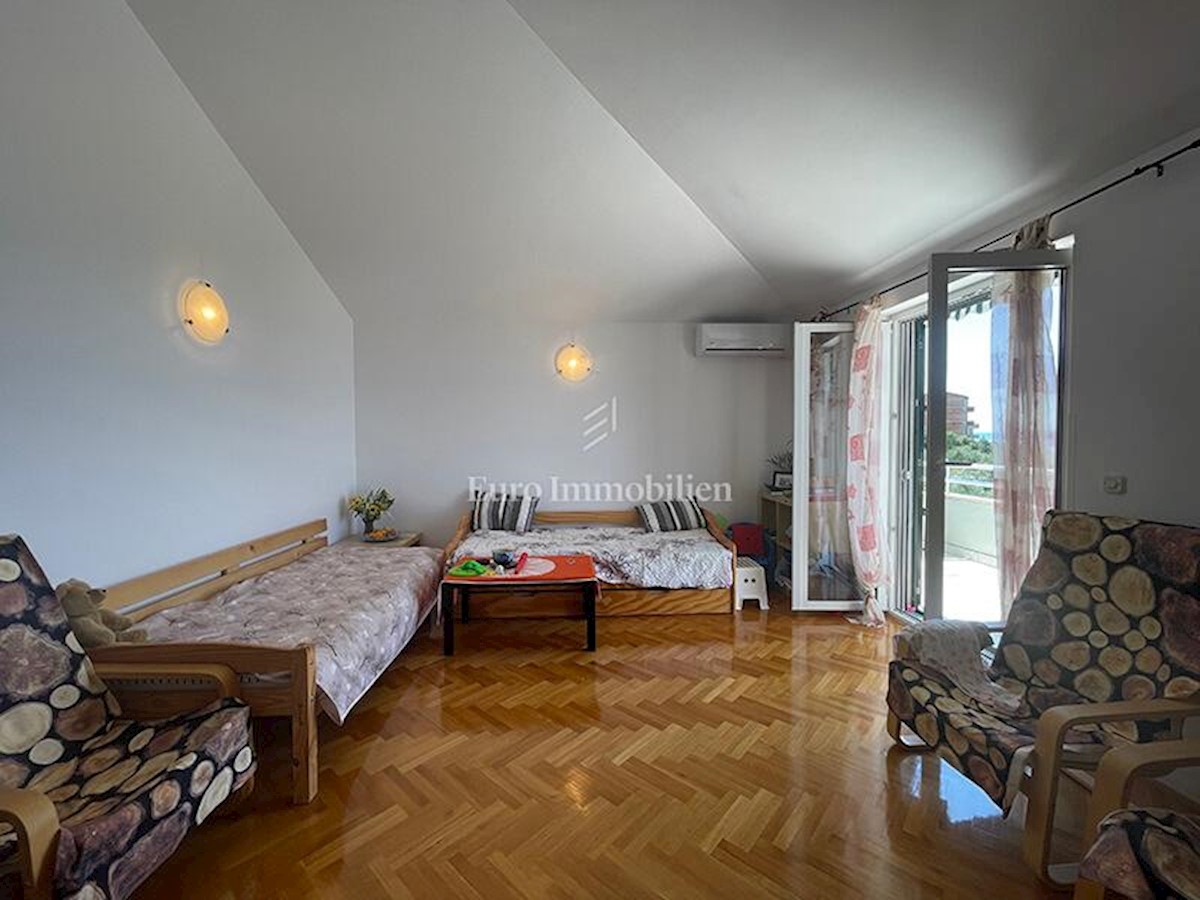 Apartma z odprtim pogledom na morje