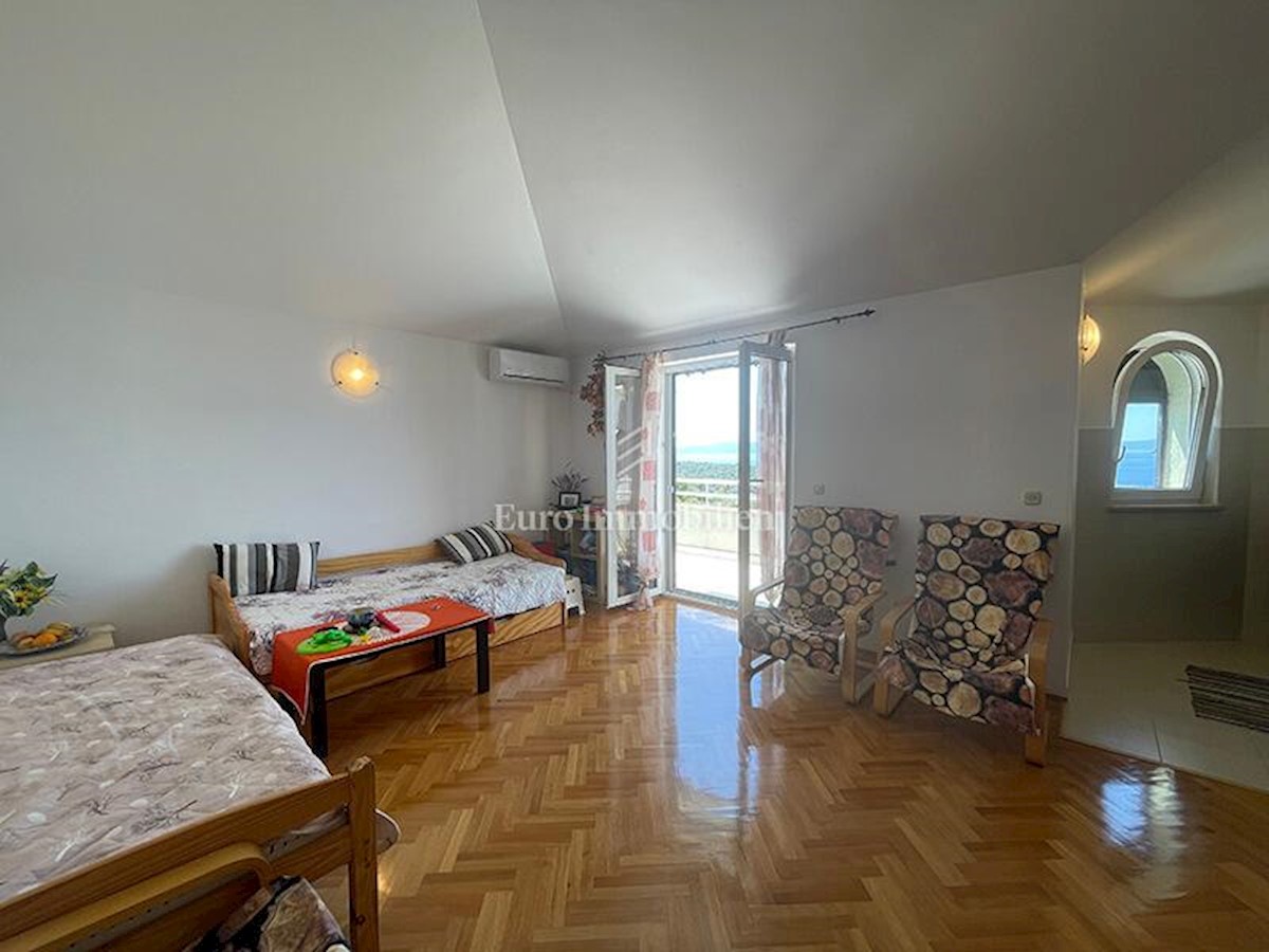 Apartma z odprtim pogledom na morje