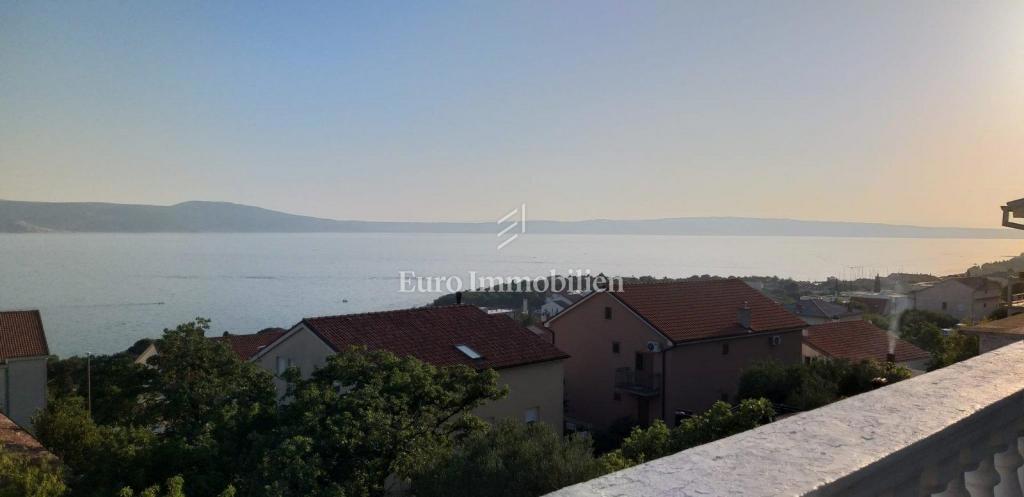 NOVI VINODOLSKI, apartma z lepim razgledom