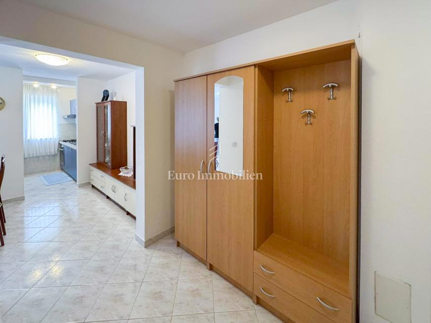 Opremljen apartma - stanovanje v Rabcu