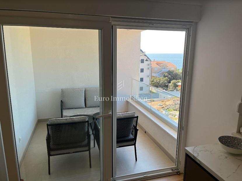 Mandre - apartma v novogradnji, 30 m do morja