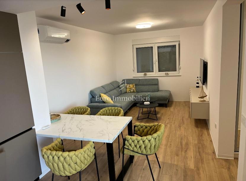Mandre - apartma v novogradnji, 30 m do morja