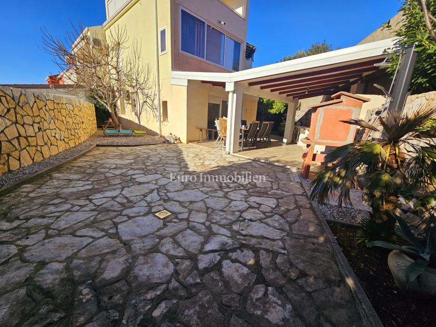 Apartma v pritličju - mesto Krk