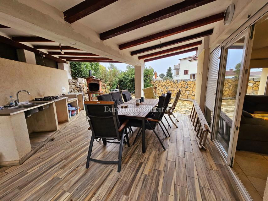 Apartma v pritličju - mesto Krk