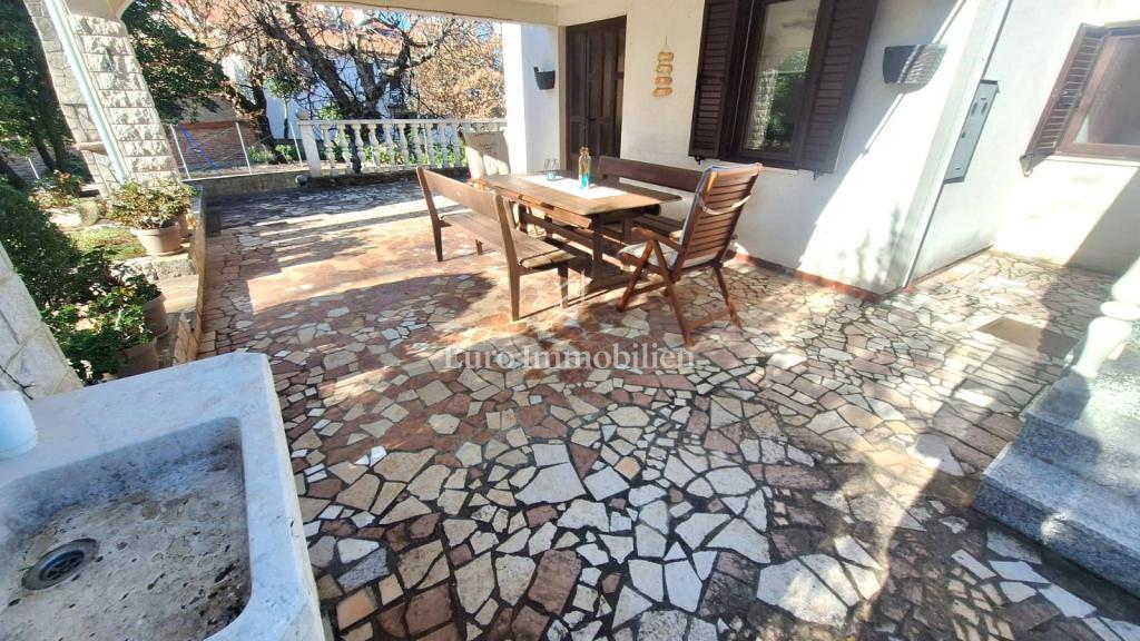 Malinska - samostojna hiša blizu plaže!