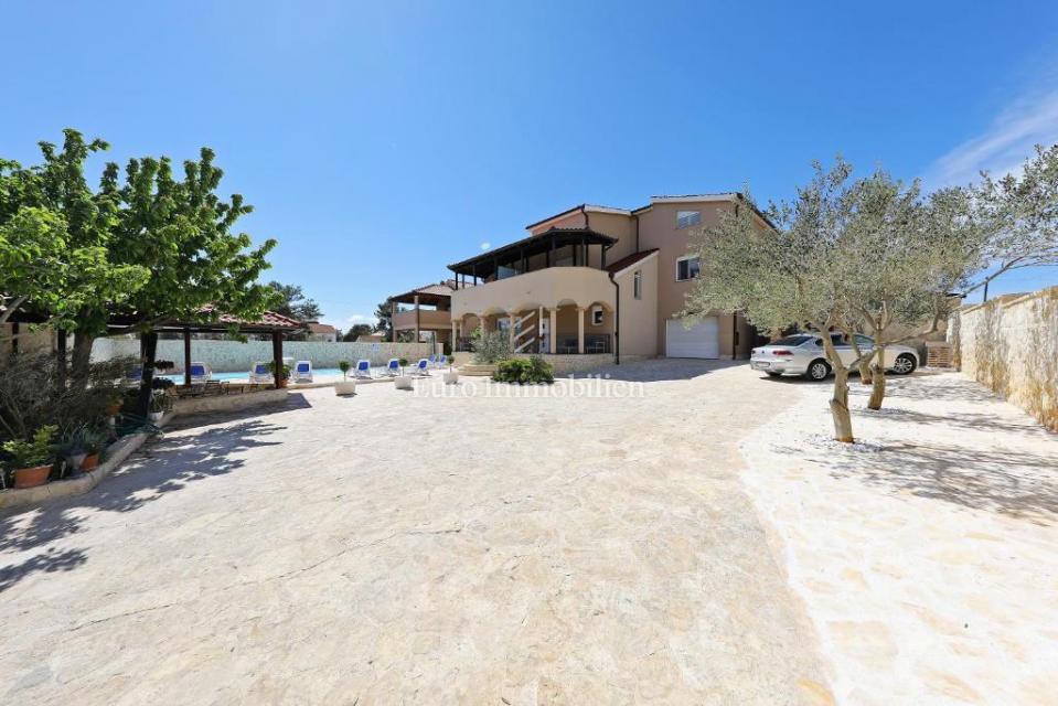 Zadar – Villa mit Pool – nah am Meer