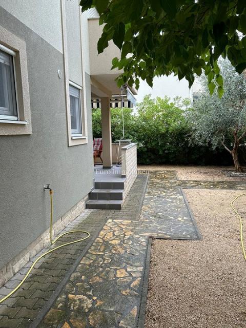 Novalja - apartma blizu plaže