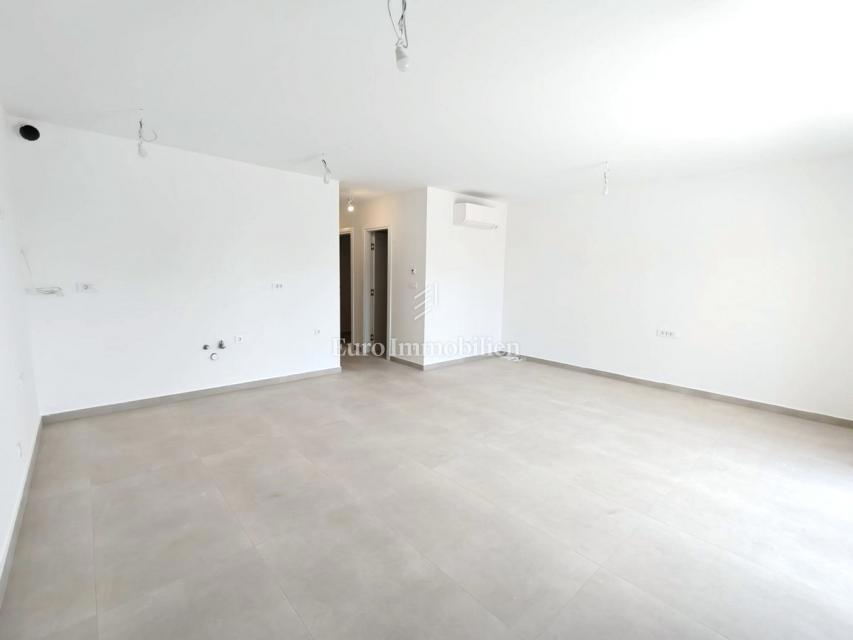 Čiovo - novozgrajeni apartmaji, blizu morja in plaže