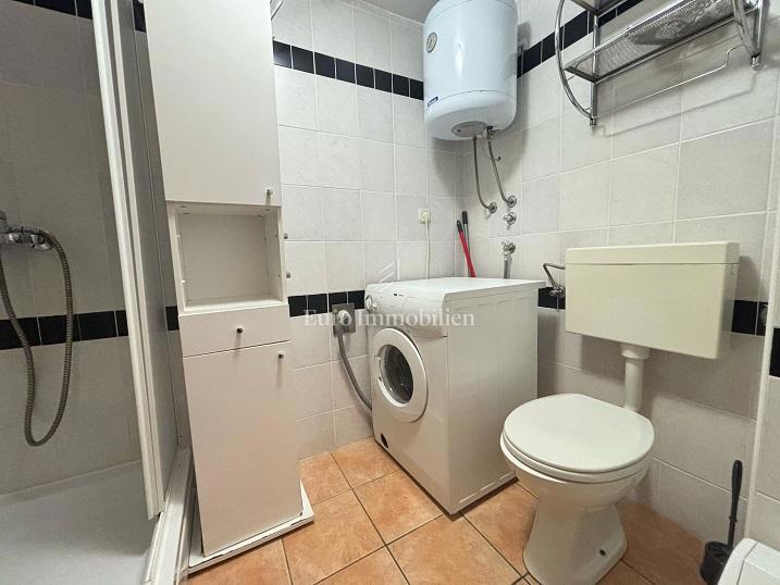 Apartma z razgledom v Novalji