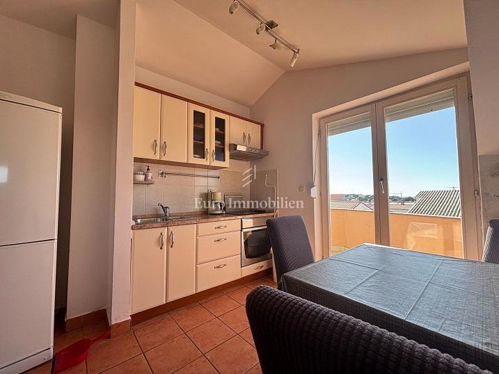 Apartma z razgledom v Novalji