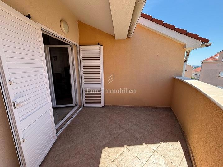 Novalja - apartma z veliko teraso