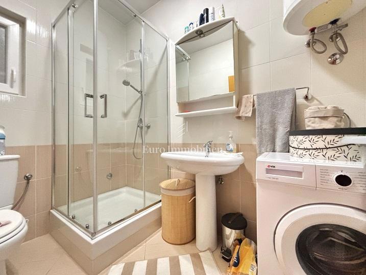 Novalja - apartma z veliko teraso