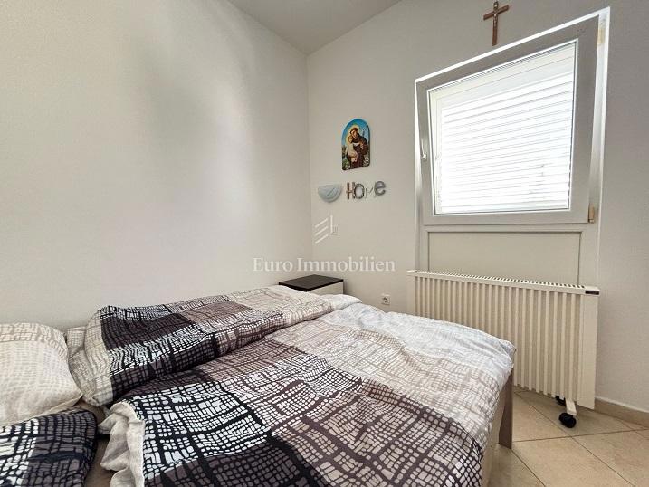 Novalja - apartma z veliko teraso