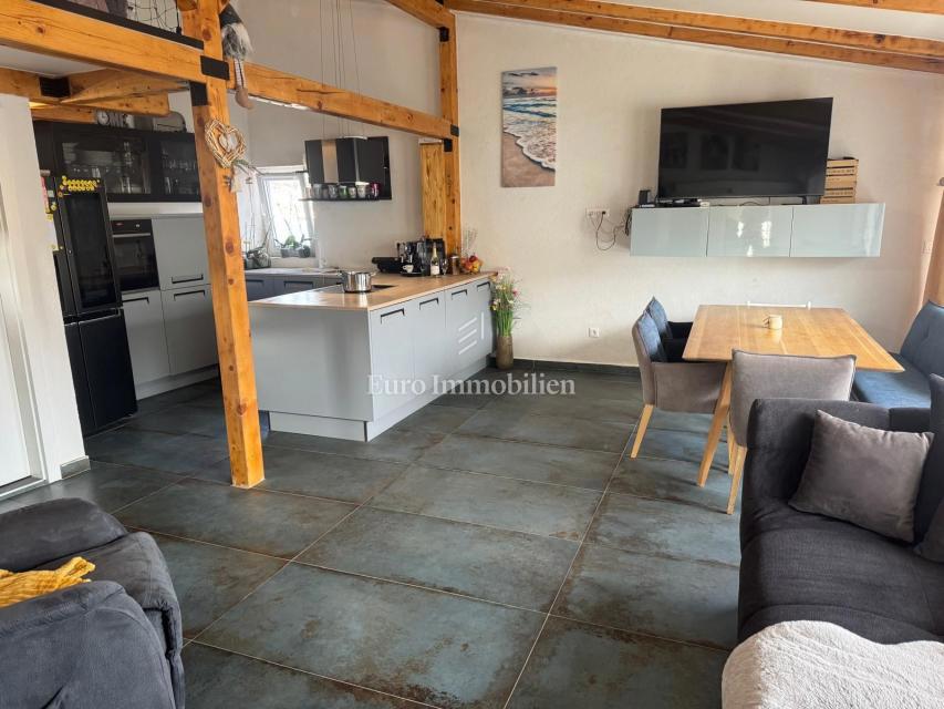 Tisno - apartma, prva vrsta do morja