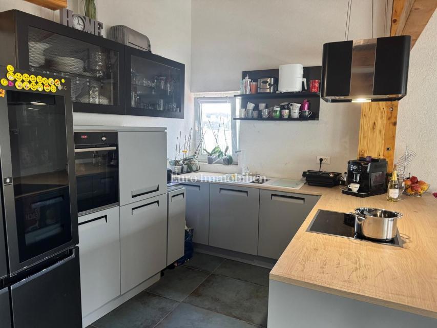 Tisno - apartma, prva vrsta do morja