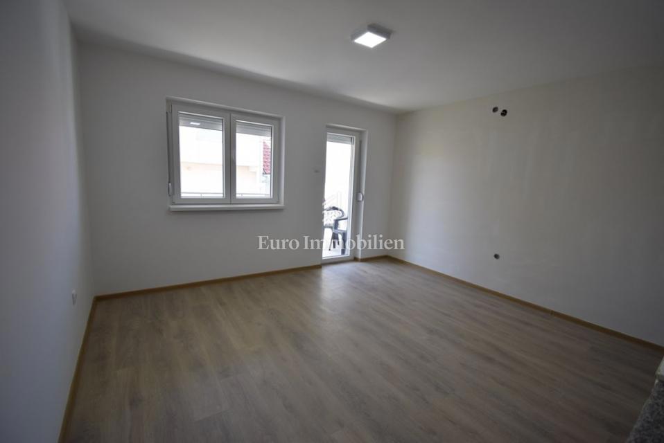 Pirovac - apartma v bližini morja