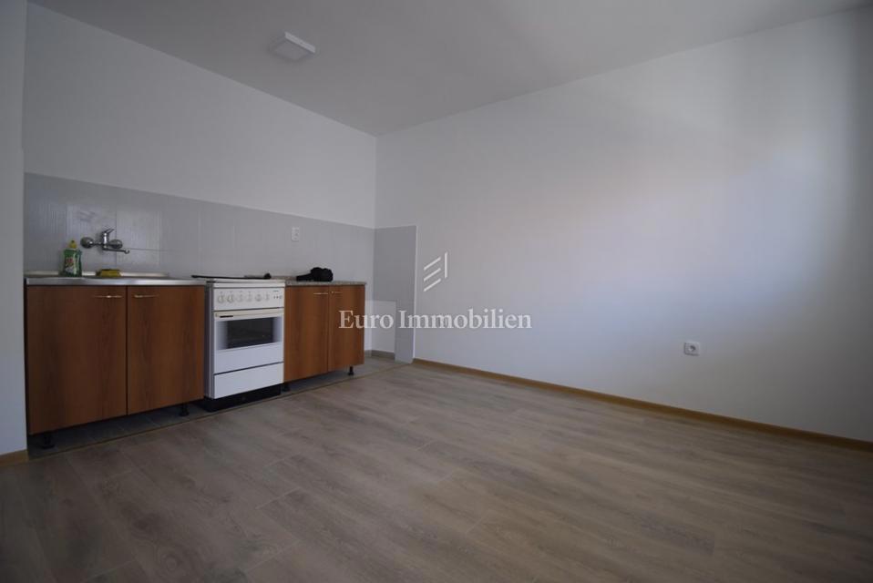 Pirovac - apartma v bližini morja