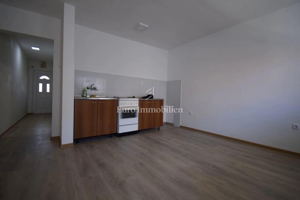 Pirovac - apartma v bližini morja