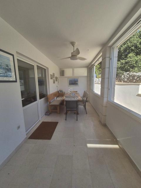 Rogoznica - apartma 2. vrsta od morja