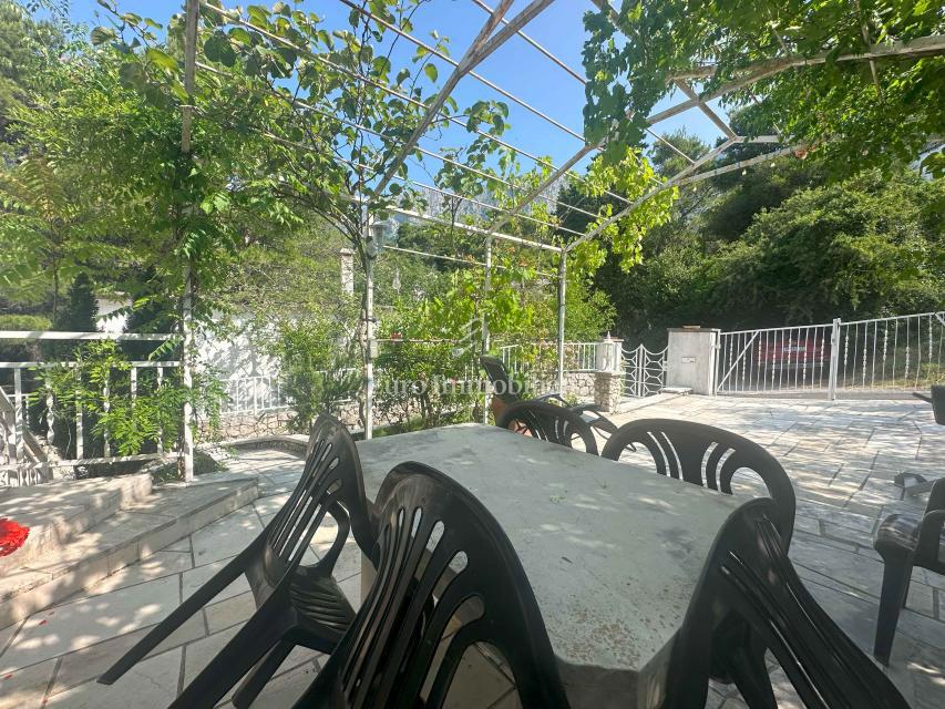Makarska riviera - Hiša s pogledom na morje, mirna lokacija