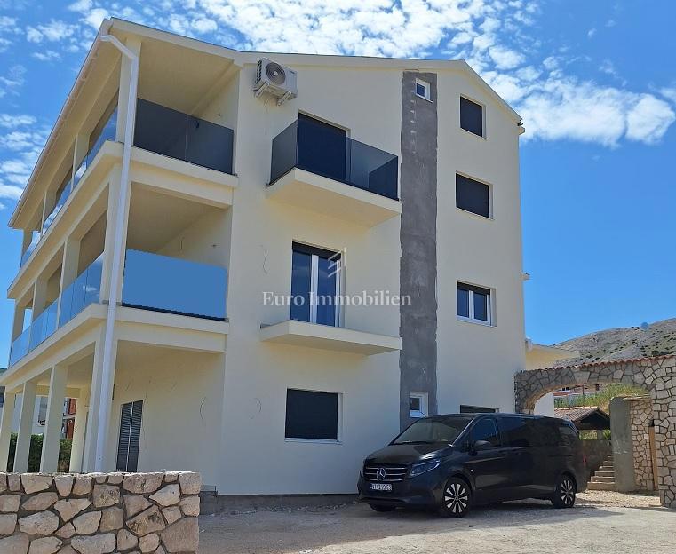 Mesto Pag-apartma z dvema terasama in pogledom na morje
