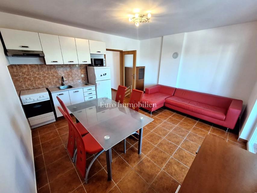 Dva apartmaja v Malinski, vrt, opremljeno!