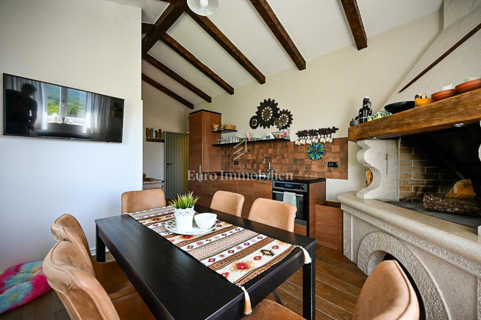 Istra, Grožnjan, Luksuzna vila z bazenom