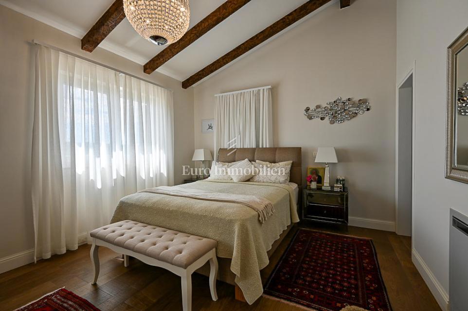 Istra, Grožnjan, Luksuzna vila z bazenom