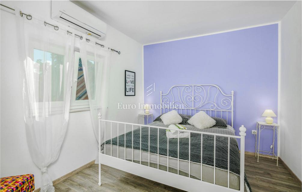 Prenovljena starina v okolici mesta Krk