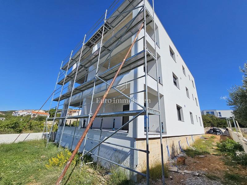 Stara Novalja, Stanovanje v pritličju novogradnje