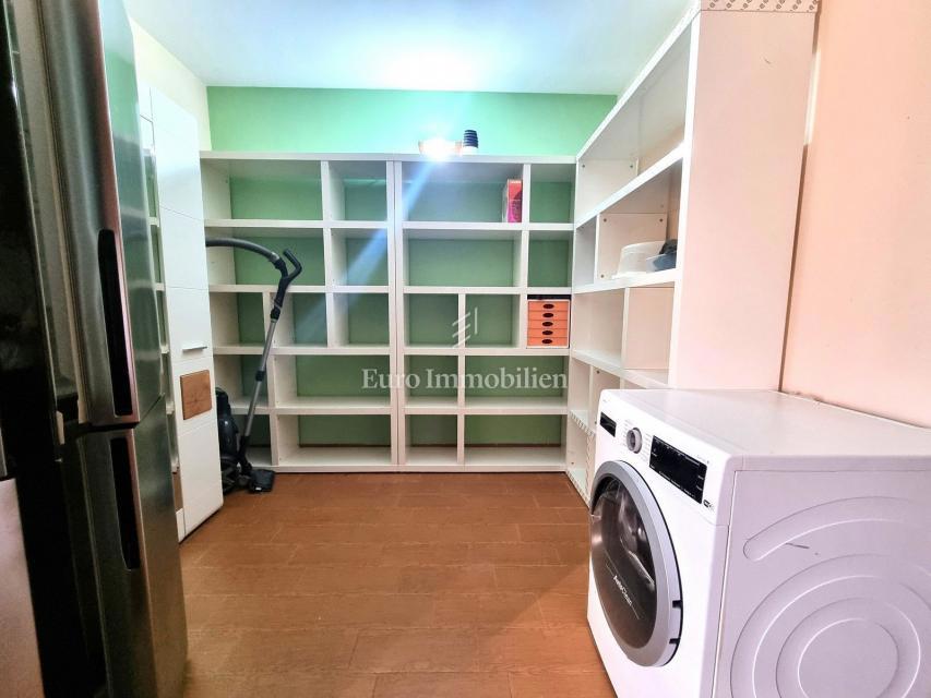 Kamnita hiša z bazenom in wellnessom pri Poreču